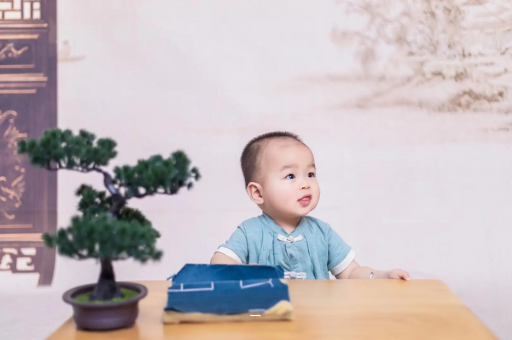 溧阳二个月宝宝做哪些训练 溧阳二个月宝宝做哪些训练